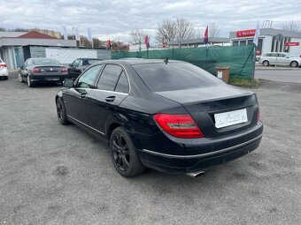 Mercedes Benz C - 13