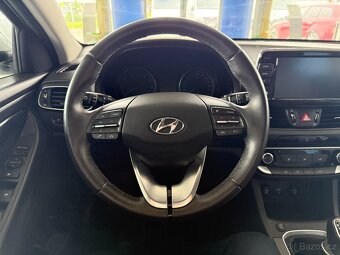 Hyundai i30 1,0 COMFORT,1.MAJ,SERVISKA,ČR - 13