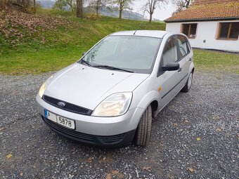 Ford Fiesta 1.3 51Kw RV.2004 TAŽNÉ - NOVÁ STK - 13