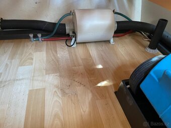 Hobby de luxe 450, 2002, 4osoby, stan, bojler, pevná postel - 13