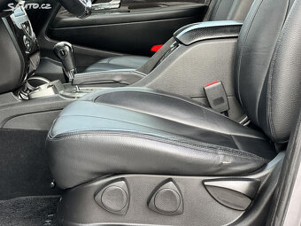 🚗 SsangYong Rexton RX200 e-XDi 7MÍST 4x4 AUTOMAT - 13