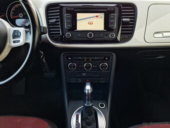 VW BEETLE 1.6TDI 2013 LED/XENON NAVIGACE AUT.PŘEVODOVKA - 13