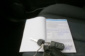 Mazda 2 1.3i - 13