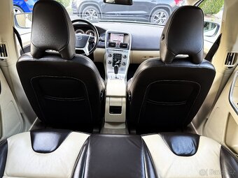 VOLVO XC60 2.4D4 AWD BIXENON,KŮŽE,PANORAMA,KAMERA, - 13