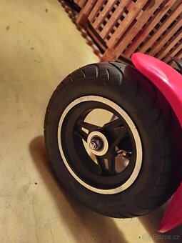 Elektroskůtr FOLD 2 GOLF (téměř nový) - 13