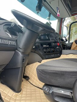 DAF CF - 13