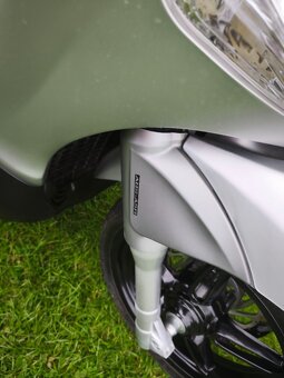 Piaggio Beverly 350 i.e. ABS/ASR Sport Touring (2016) po ser - 13
