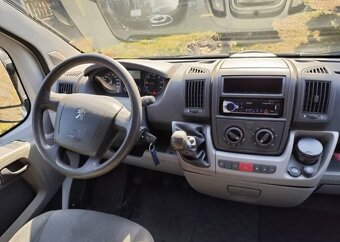 Peugeot Boxer 9 míst - 13