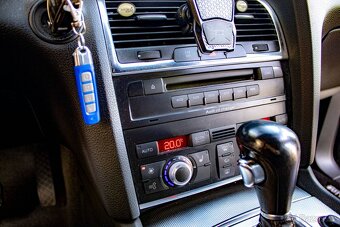 Audi Q7 3.0TDI quattro tiptronic - 13