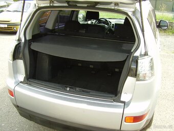 OUTLANDER 2.0 DI-D, motor VW BSY 103kw 4x4, 6 rychl., PĚKNÝ - 13