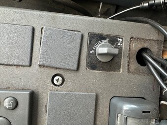 Iveco Eurocargo 75E15 hákový nosič kontejnerů - 13