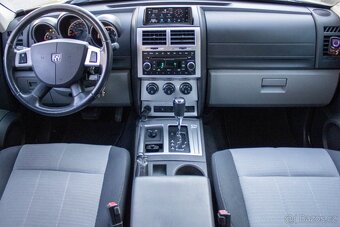 DODGE NITRO 2.8 CRD SXT 4X4 130kW A/T 2008 - 13
