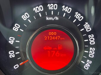 KIA Sportage III SL 2.0 CRDi 100kW AWD - 13