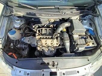 Volkswagen Polo 1,2i 40kw, r.v.2007, STK 2/2027 - 13