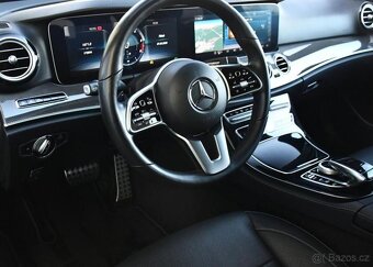 Mercedes-Benz Třídy E 400d 4M PANO S.CLOSE WEBAS AIR - 13