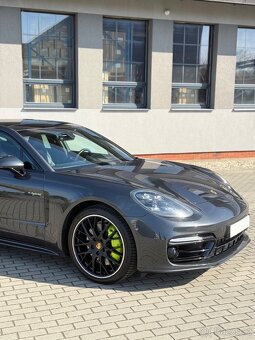 Porsche Panamera 4 E-Hybrid - 13