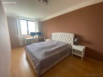 Pronájem bytu 2+kk 72 m² Praha, Na Slatince s garážovým stan - 13
