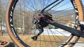 Karbonovè kolo Maxbike, rám 21, kola 29” - 13