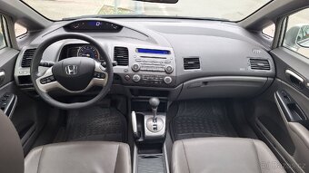 Honda Civic 1.8i Sedan Automat / 52tis.km / Nová STK / Kůže - 13