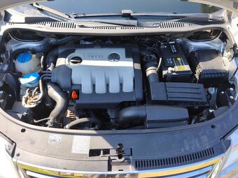 VW Touran 2.0 TDI 103 kW - 13