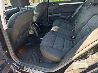 Škoda Superb 2.0 TDI, 103 kW elegance kombi, černá metalíza - 13