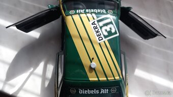 1:18 bmw M3 e30 - 13