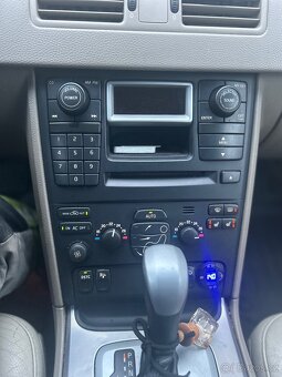 Prodám Volvo XC90 D5, 136kw - 13