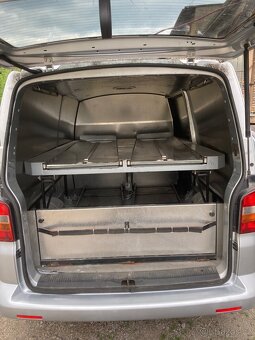 VW Transporter T5( pohřební automobil) - 13