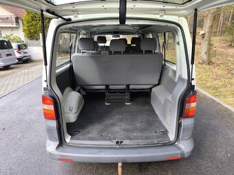 VW TRANSPORTER CARAVELLE 2,5 TDi LONG-9-míst - 13