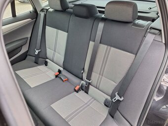 BMW X1 2.0d xDrive xLine - PANO, NAVI AKČNÍ CENA - 13