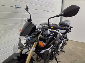 Suzuki GSR 750 - TOP - 6tis km - 13
