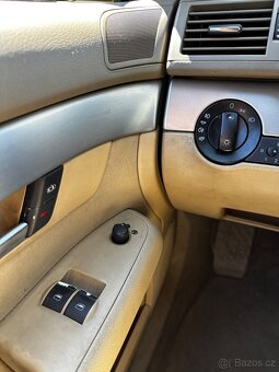 AUDI A4 AVANT B7 - 13