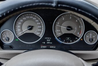 BMW Rad 3 320d A/T - 13