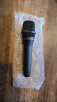 Mackie Big Knob Studio Bundle - 13