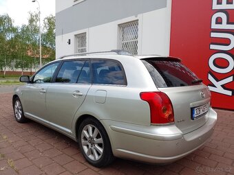 Toyota Avensis - 13