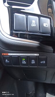 MITSUBISHI  OUTLANDER   2,0   MIVEC   4WD   CVT - 13