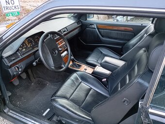 Mercedes Benz C124 230CE coupe - 13