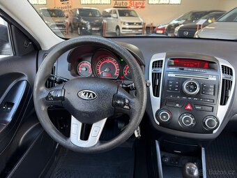 Kia Ceed 1.4i 1maj,CZ,po servisu,2x kola - 13