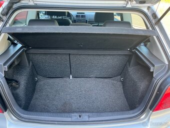 Prodám VW POLO 1.4 benzin 55kw,r.v2004 - 13