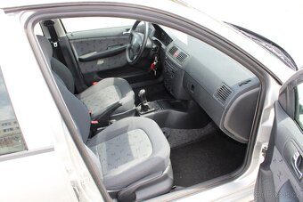 Škoda Fabia 1.4 16V, r.v. 2003,  KLIMA EL.OKNA  ASR PDC - 13