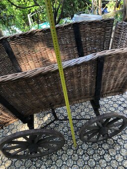 Nádherný Starožitný kočár - 13