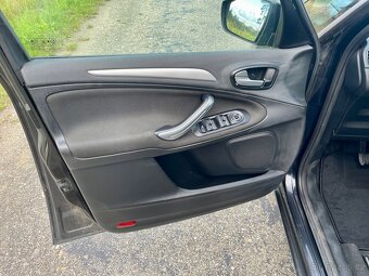 SLEVA Ford Galaxy Benzin 118 kW • 7 míst • TOP stav • 2012 - 13