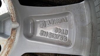 Prodám zimní original alukola Škoda Fabia 185 65 R15 5x100 - 13