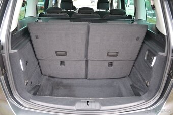 Volkswagen Sharan 2.0 TDI 4motion 110 kw 7 míst - 13
