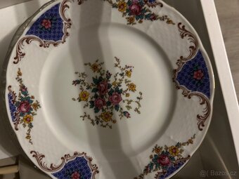 Broušené vázy talíře - 13