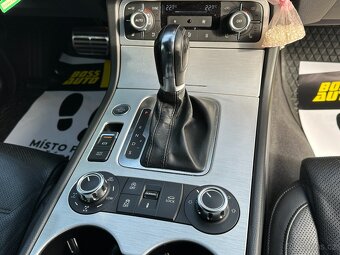 Volkswagen Touareg 2012 - 13