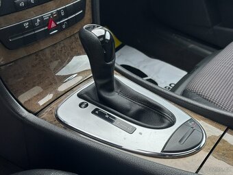 Mercedes-Benz E 270 2002 - 13