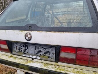 BMW E30 kombi - 13
