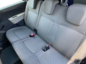 Dacia Lodgy 1.6i 16V r.v.2012 - 13