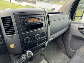 Mercedes Benz sprinter - 13